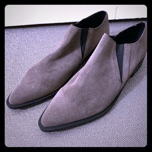 Never worn Zara gray ankle boots